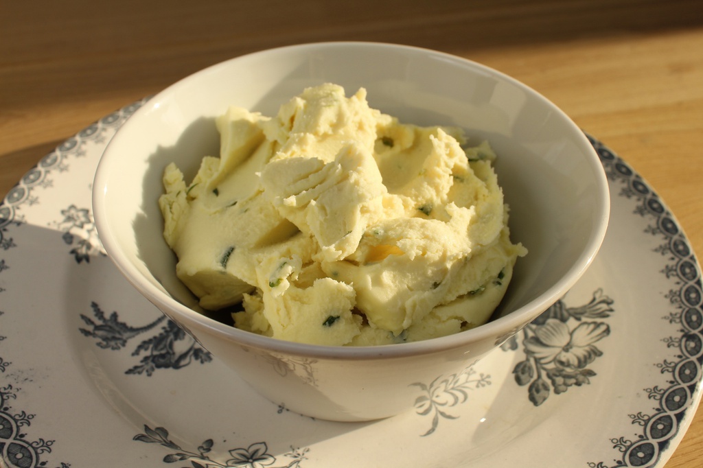 MASHED POTATOES / OLIVE OIL / BASIL - 400g