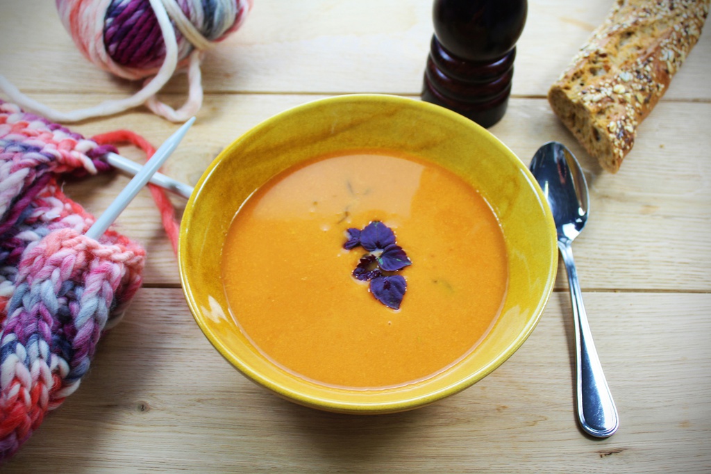 TOMATO VELOUTÉ / BASIL (1/2 L)