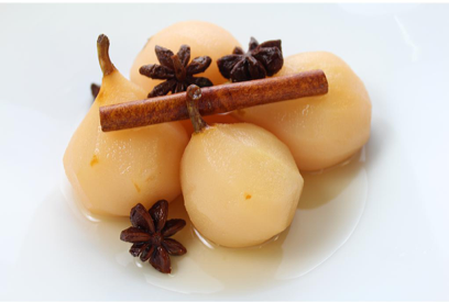 PEARS POACHED IN WHITE WINE / SPICES