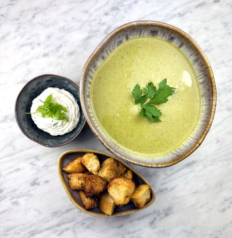 POTAGE CERFEUIL / COURGETTE + ACC